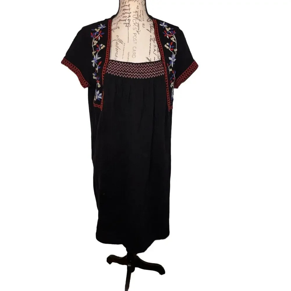 Old Navy,L Heirloom Black Jack‎ embroidered smocked lined square neck sundress ￼